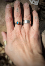 Load image into Gallery viewer, Flashy Labradorite Ring
