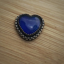 Load image into Gallery viewer, &quot;Lil Crush&quot; Mood Stone Heart Ring
