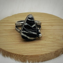 Load image into Gallery viewer, White Lightning Turquoise Ring
